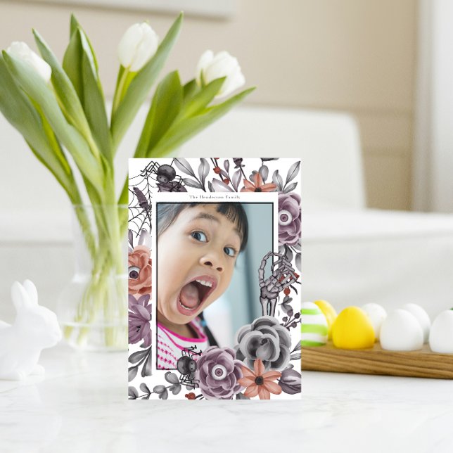 Spooky Blommigt Halloween Födelsedagsfest Photo Kort (Elegant Goth Invitations & Decor)
