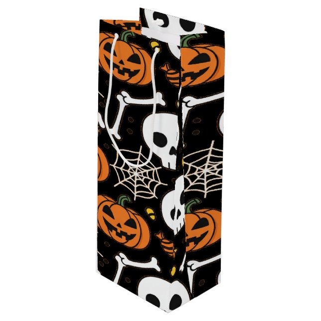 Spooky bones and skeletons for Halloween (Framsidan Vinklad)