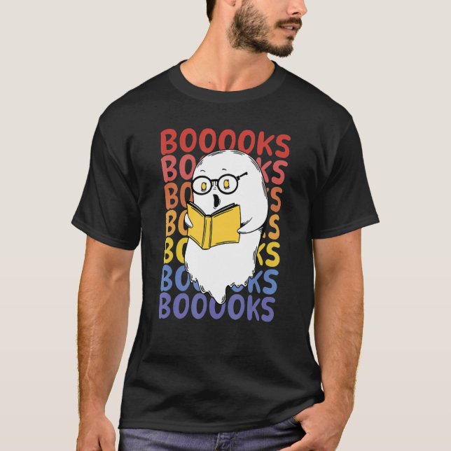 Spooky Boooks Reading Ghost - Kärlek i Boo T Shirt (Framsida)