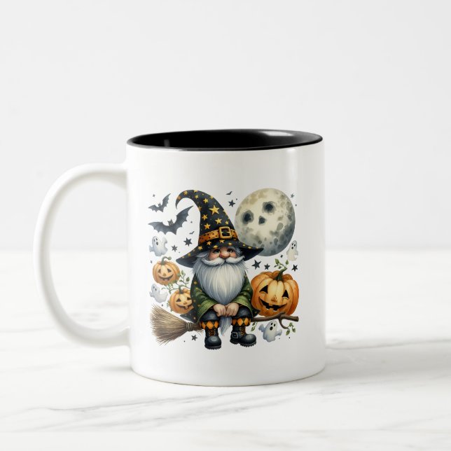 Spooky Cute Halloween Gnome - Perfekt Gift Två-Tonad Mugg (Vänster)