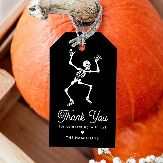 Spooky Dancing Skeleton Baby Shower Favor Presentetikett (Skapare uppladdad)
