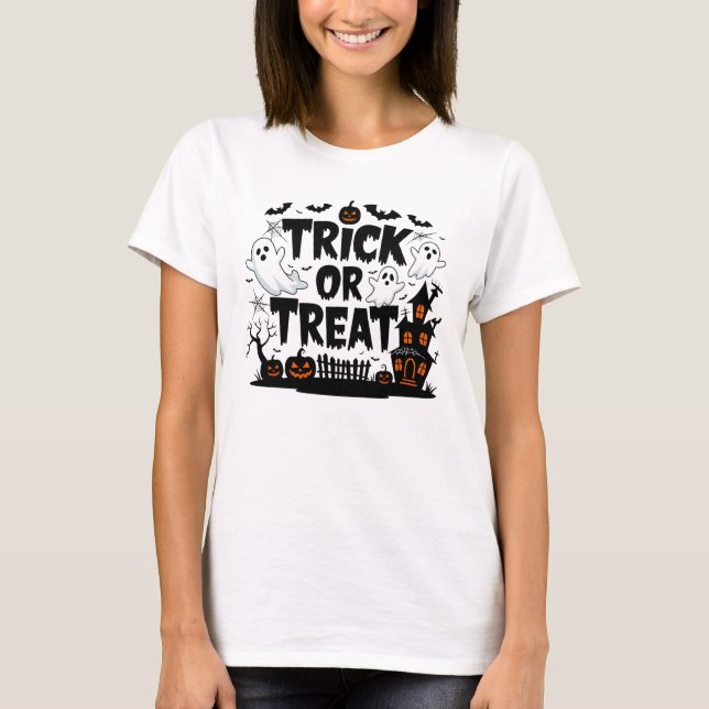 Spooky decor och roligt Halloween treats! T Shirt (Framsida)