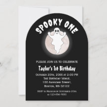 Spooky En Roligt Halloween Ghost första födelsedag