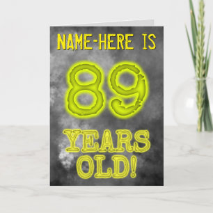 Spooky Glowing Aura ser "89 ÅRS GLD!" + Namn Kort
