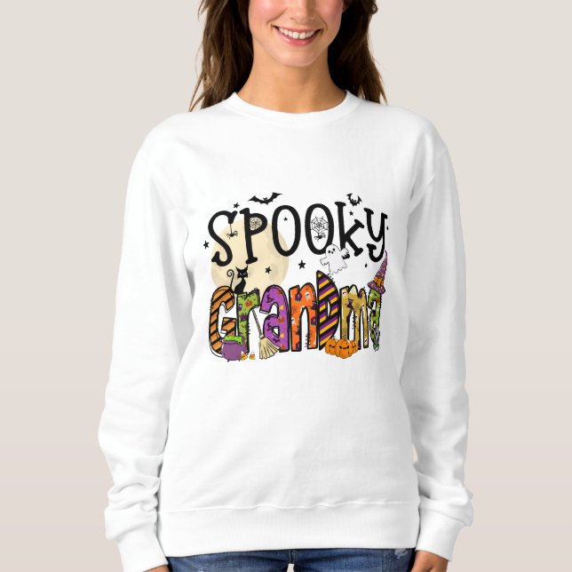 Spooky Grandma Halloween sweatshirt T Shirt (Framsida)
