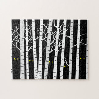 Spooky Gult Halloween Öga i Birch Forest Pussel