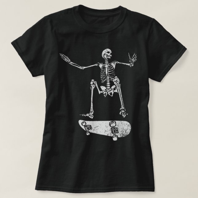 Spooky Halloween fest - Skateboarding skeleton co T Shirt (Design framsida)