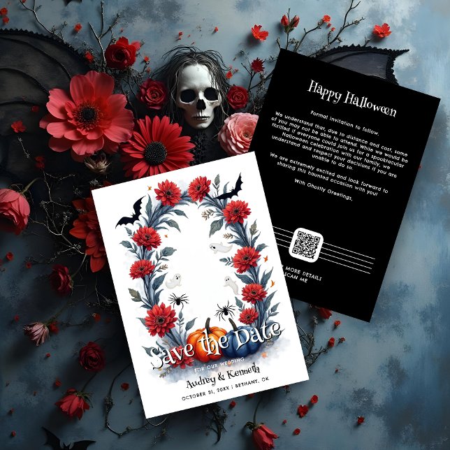 Spooky Halloween Gothic Arch Wedding Spara Datumet (Halloween Gothic Arch Wedding Save the Date Card with Pumpkins, Ghosts, Bats, Spiders and QR Code.)