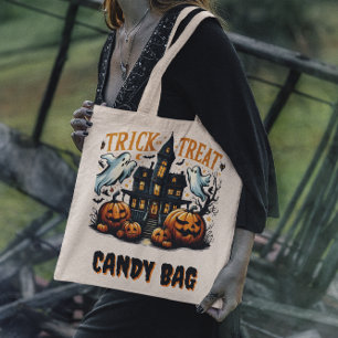 Spooky Halloween-huset med pumpor i dusk Tygkasse