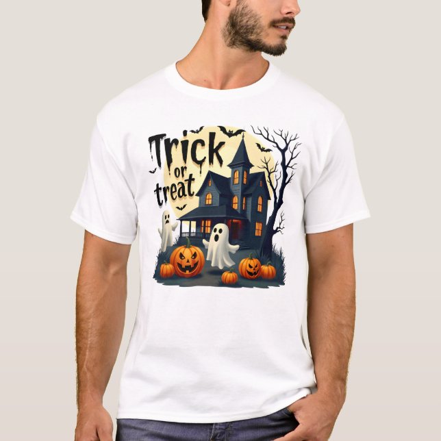 Spooky Halloween kväll på hemmaplan T Shirt (Framsida)