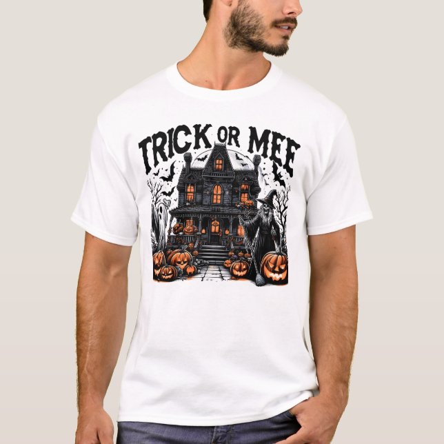 Spooky Halloween samlas med pumpor T Shirt (Framsida)
