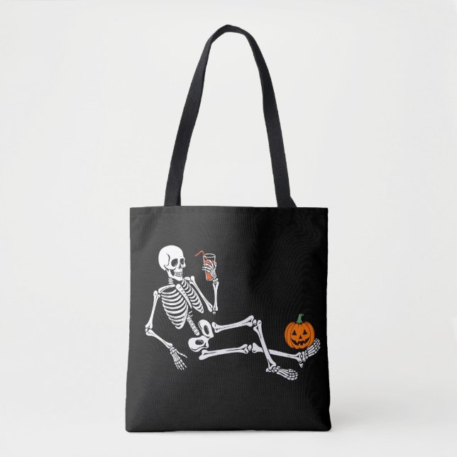 Spooky Halloween Skeleton Sippin Pumpkin Spice Tygkasse (Framsida)