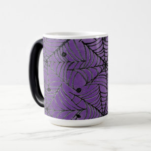 Spooky Halloween-Spindelnät på Lila Magisk Mugg