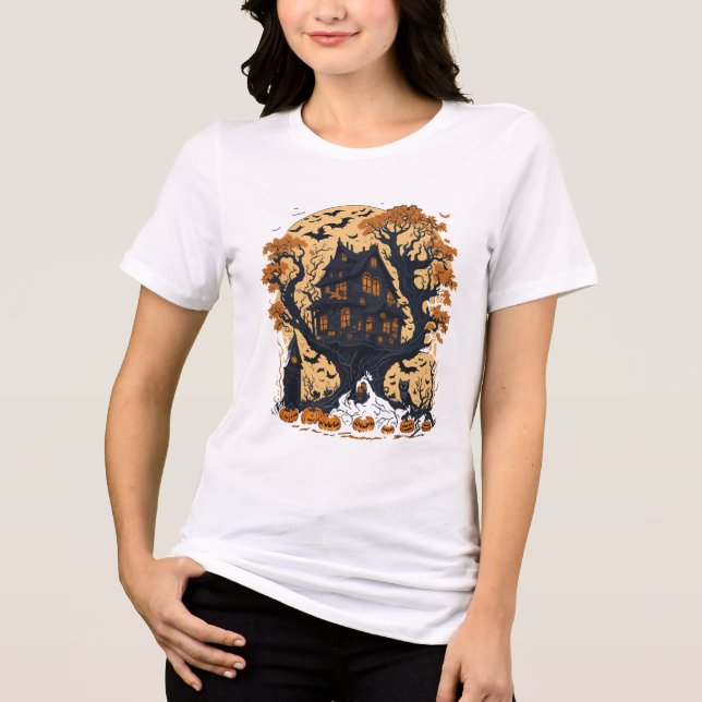 Spooky Halloween Treehouse Women's T Shirt (Framsida)