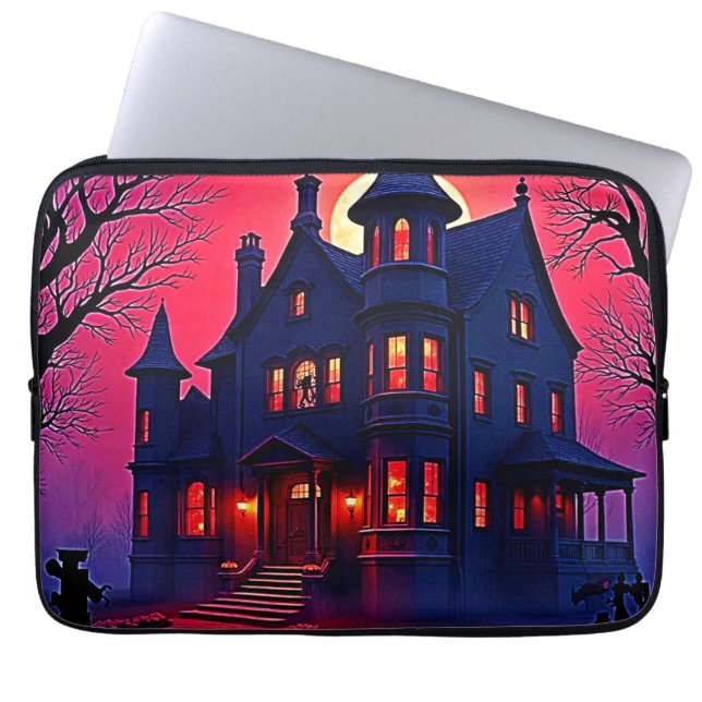 Spooky Haunted House på Dusk Design Laptop Fodral (Framsidan)
