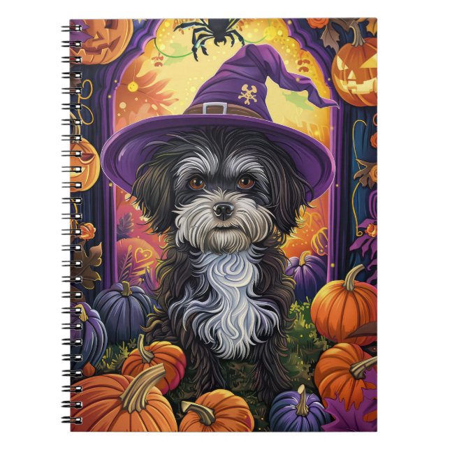 Spooky Havanese Hund Halloween Witch and Pumpkin Anteckningsbok (Framsidan)