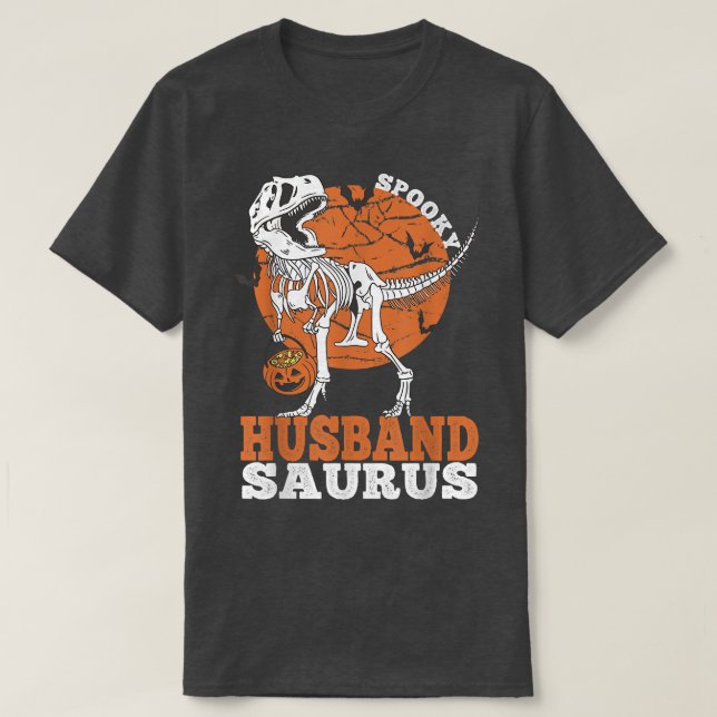 Spooky Husband Saurus Dinosaur Skeleton T rex Pump Shirt (Design framsida)