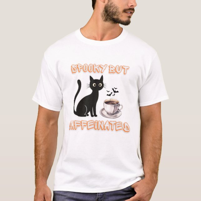 Spooky, men koffeinerat - Halloween Black Cat Kaff T Shirt (Framsida)