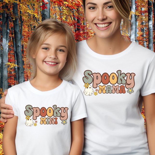Spooky Mini Retro Halloween Mamma och Me Matching T Shirt (Skapare uppladdad)