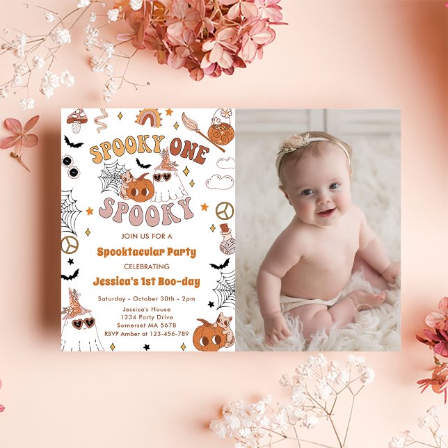 Spooky One Groovy Halloween Cute Birthday Photo Inbjudningar (Skapare uppladdad)