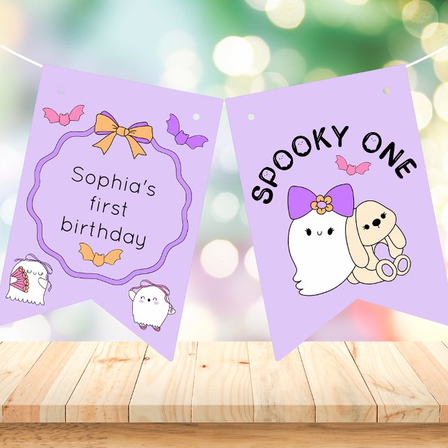 Spooky One Halloween Ghost Birthday Vimplar (Skapare uppladdad)