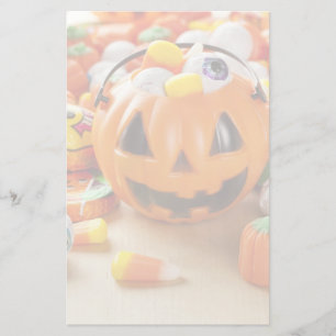 Spooky Orange Halloween Candy Brevpapper