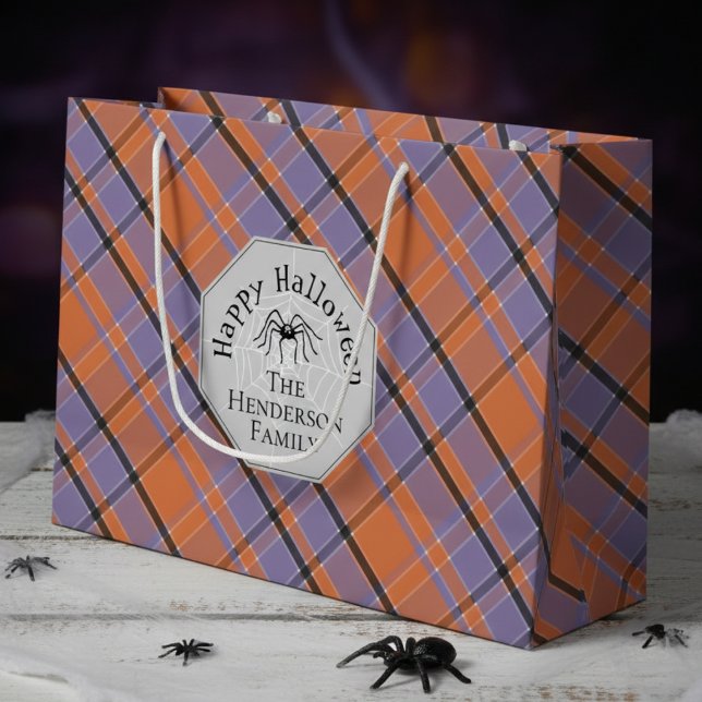 Spooky Orange Lila Black Play Spider Halloween (Spooky Happy Halloween Gift Bags. Cute Orange Black Purple Plaid Pattern with Creepy Spider and Name)