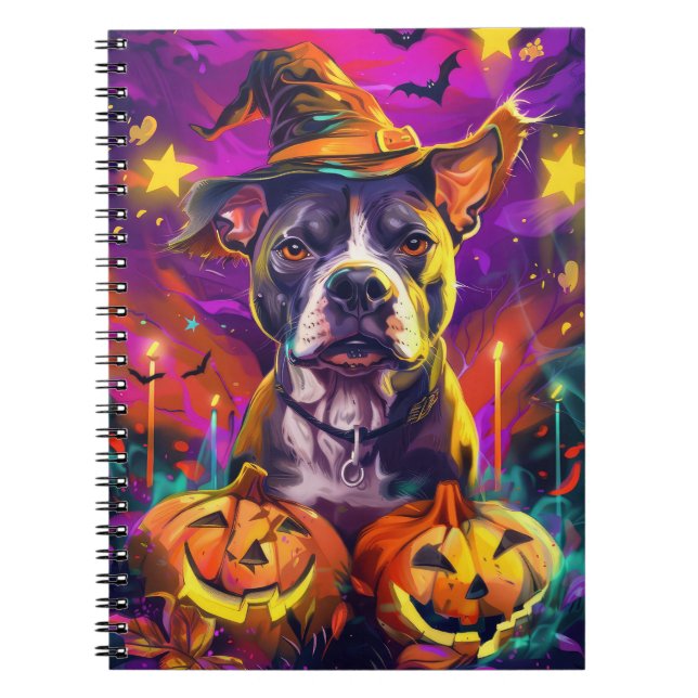 Spooky Pitbull Hund Halloween Witch och Pumpkin Anteckningsbok (Framsidan)