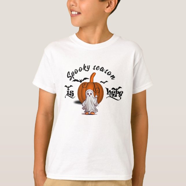 Spooky-säsongen är här.. t shirt (Framsida)