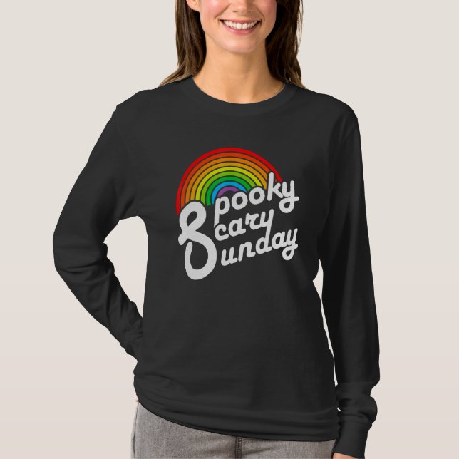 Spooky Scary Sunday Trendy Retro Rainbow T Shirt (Framsida)
