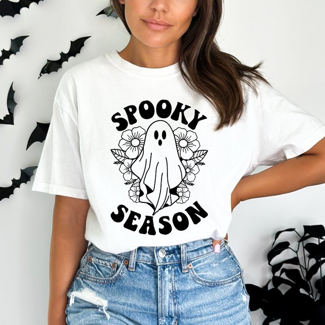 Spooky Season Cute Ghost Halloween T Shirt (Skapare uppladdad)