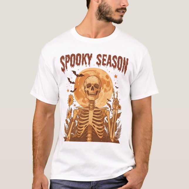 Spooky Season Retro Halloween T Shirt (Framsida)