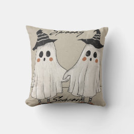 Spooky Season Squad Throw Pillow Kudde