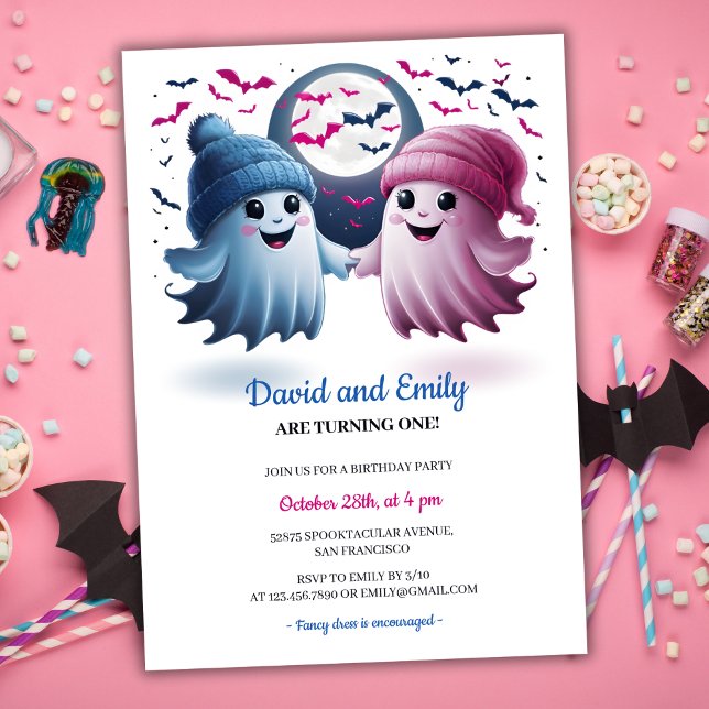 Spooky Spöken Halloween Joint Twillingars Första f Inbjudningar (Cute Spooky Ghosts Halloween Joint Twins First Birthday Invitation)