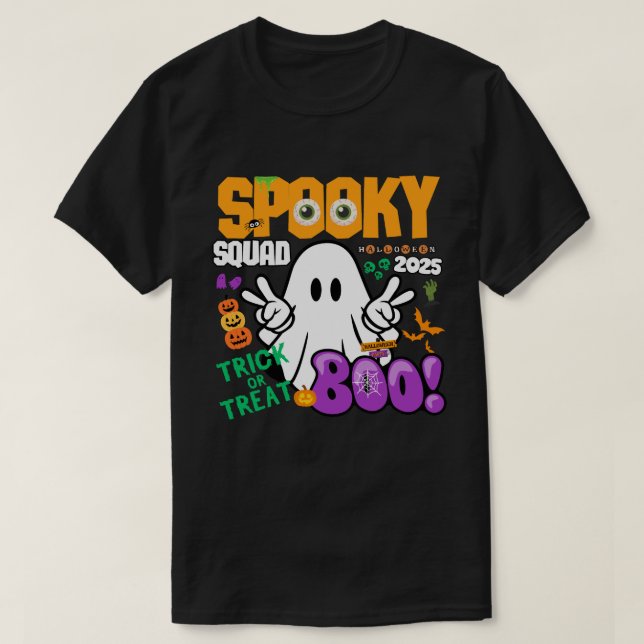 Spooky Squad 2025 - Ghost Bus eller godis Hallowee T Shirt (Design framsida)