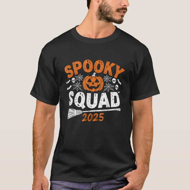 Spooky Squad 2025 Matching Family Halloween Costum T Shirt (Framsida)