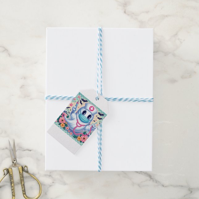 Spooky Tecknad Ghost Nurse: Halloween Art Art Presentetikett (Med Snöre)