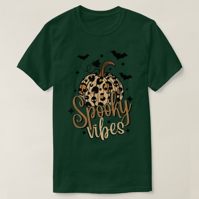Spooky Vibes Boho Halloween Pumpkin Leopard Witchy T Shirt (Design framsida)