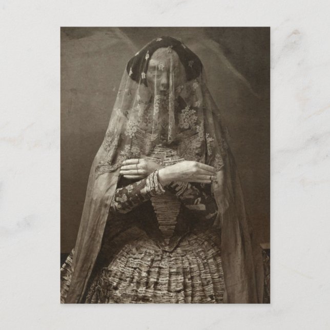 Spooky Victorian Photograph of Dead Woman in Dress Vykort (Framsida)