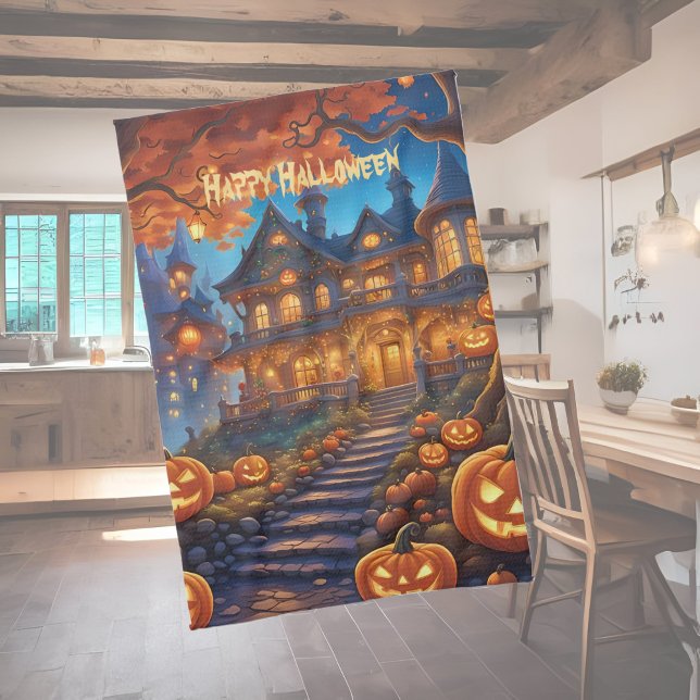 Spooky villa i skogen, pumpor, Halloween Kökshandduk (Skapare uppladdad)