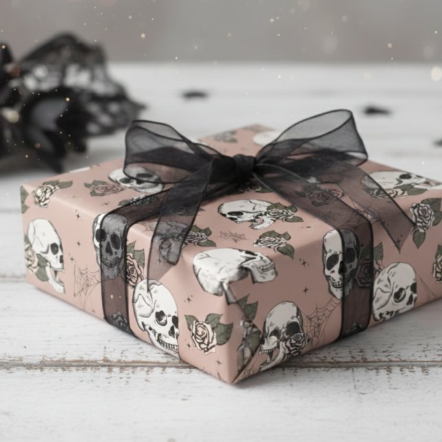 Spooky Vintage Ro Blommigt Small Skull Halloween Presentpapper (Elegant Gothic Halloween Dia de los Muertos Black Ink Vintage Skulls & Roses Wrapping Paper for Her)