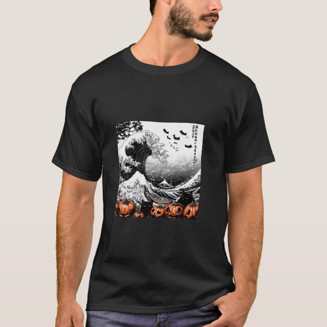 Spooky Wave Hokusai s Halloween T Shirt (Framsida)