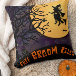 Spooky Witch Halloween Night Free Broom Rides Kudde