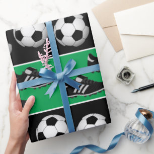 Sportskor med fotboll mönster party presentpapper