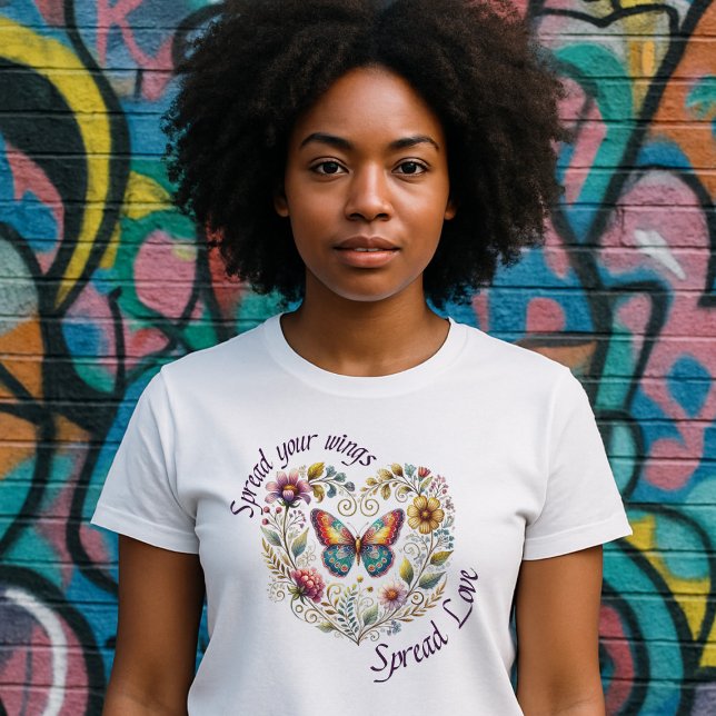 Sprid dina vingar, sprid kärlek - Blommig fjäril T Shirt (Skapare uppladdad)