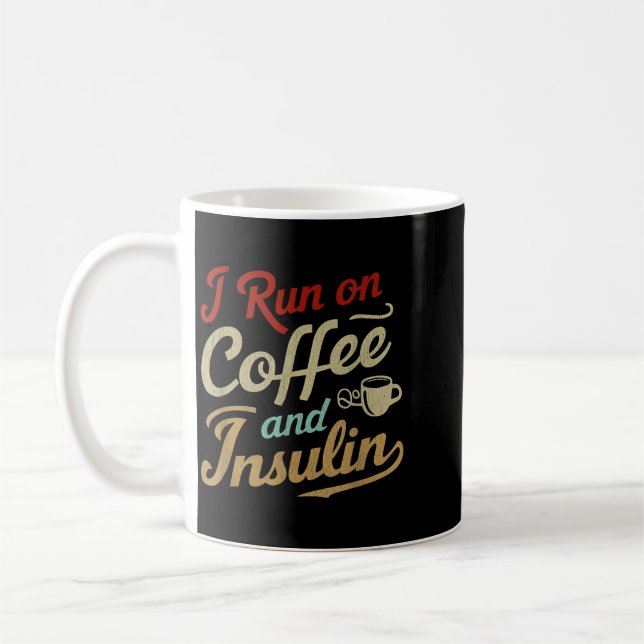 Springa På Kaffe Och Insulin Roligt Diabetes Medve Kaffemugg (Vänster)