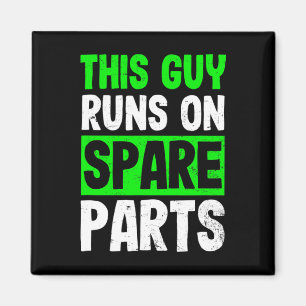 Springa på Spareparts-gåvan till Disease Design Magnet
