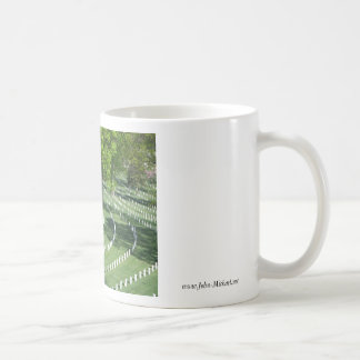 Springtime på den Arlington medborgarekyrkogården Kaffemugg