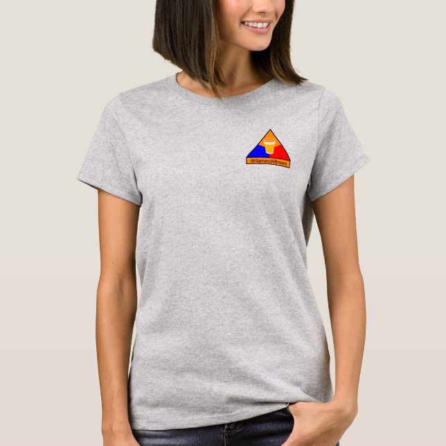 @SpruesNBres Armows Armored Division T Shirt (Framsida)