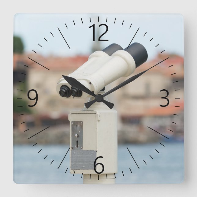 Spyglass Fyrkantig Klocka (Framsida)